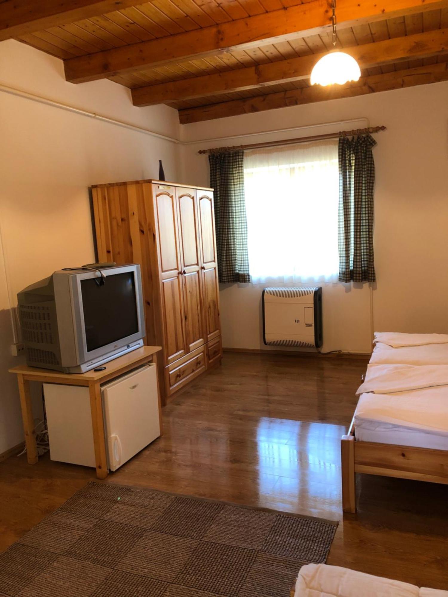 Hotel Tisza-Kert Vendeghaz -Tisza-Kert Vendeghaz II Tiszafüred Exteriér fotografie